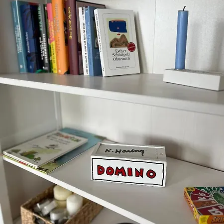 Lage Mit Warnowblick - Grosser Balkon, Zwei Schlafzimmer, Aufzug, Stellplatz *