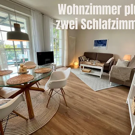 Lage Mit Warnowblick - Grosser Balkon, Zwei Schlafzimmer, Aufzug, Stellplatz Apartament Rostock
