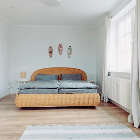 Lage Mit Warnowblick - Grosser Balkon, Zwei Schlafzimmer, Aufzug, Stellplatz Apartament *