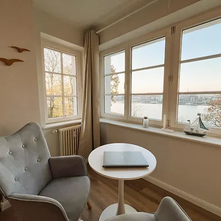 Apartament Lage Mit Warnowblick - Grosser Balkon, Zwei Schlafzimmer, Aufzug, Stellplatz