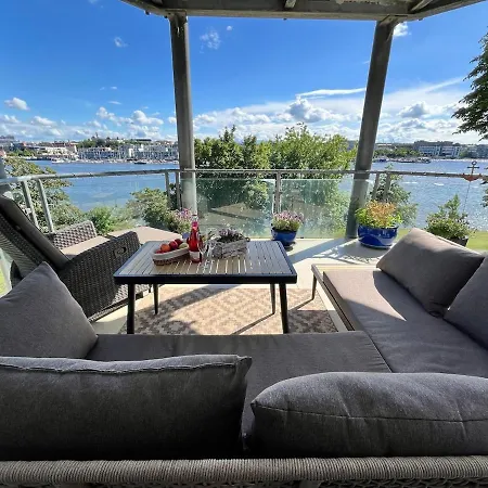 Lage Mit Warnowblick - Grosser Balkon, Zwei Schlafzimmer, Aufzug, Stellplatz Apartament *