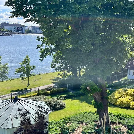 Apartament Lage Mit Warnowblick - Grosser Balkon, Zwei Schlafzimmer, Aufzug, Stellplatz *